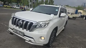 Toyota Land Cruiser Prado 2017 White