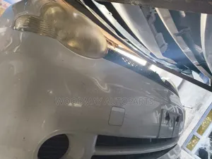 Toyota Sienta Nosecut 2005