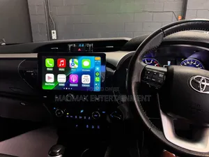 Toyota Fortuner 2015+ Android Head Unit Redio Nzuri
