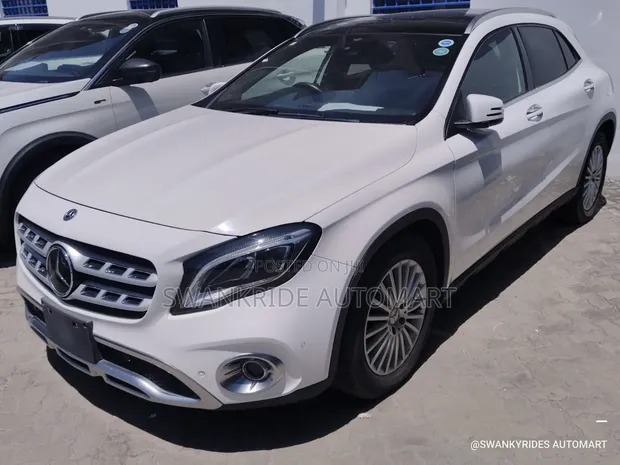 Mercedes-Benz GLA-Class 2019 - 1