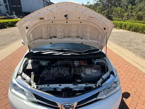 Toyota Axio 1.5 Hybrid 2WD 2016 White