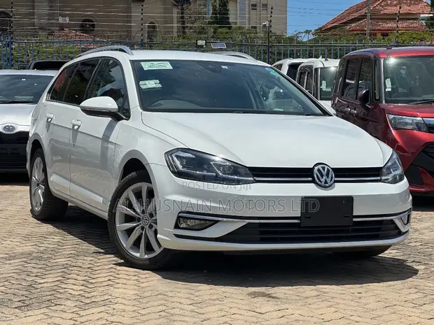 Volkswagen Golf 2019 Pearl - 1
