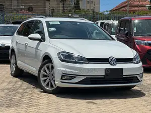 Volkswagen Golf 2019 Pearl