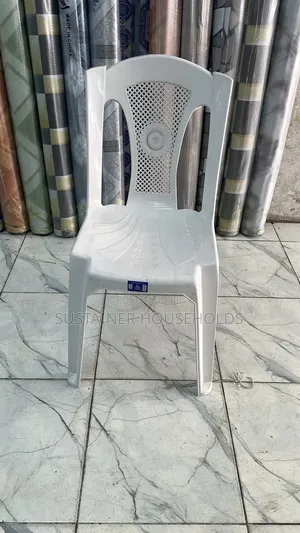 White Shoshona Plastic Chairs (Set of 4)