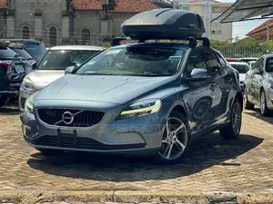 Volvo V40 D4 2019 Gray