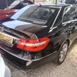 Mercedes-Benz E300 2011 Nyeusi - 3
