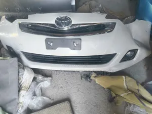 Toyota Ractis 2012 Nosecut