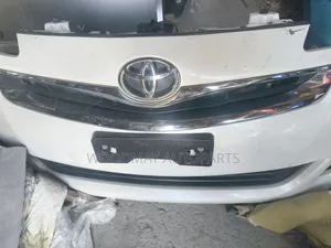 Toyota Ractis 2015 Nosecut na Chrome Grill