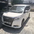 Toyota Esquire 2014 White - 1