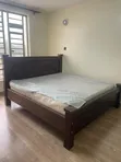 Kitanda cha Mbao ya Mahogany na Godoro - 1
