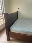 Kitanda cha Mbao ya Mahogany na Godoro - 5