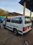 Nissan Caravan (Urvan) 2000 - White - 3