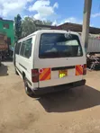 Nissan Caravan (Urvan) 2000 - White - 5