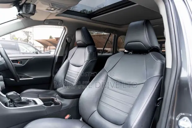 Toyota RAV4 2019 Kijivu - 1