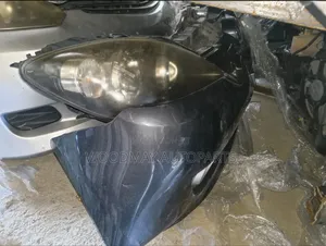 Mazda Demio 2005 Nosecut