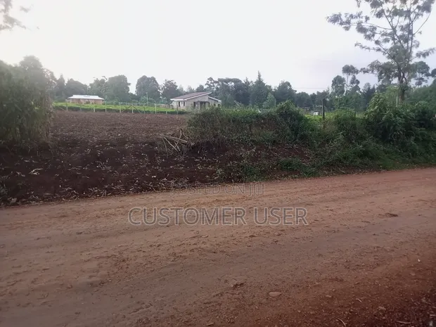 Lorry Parking & Storage Yard - Litein - 1