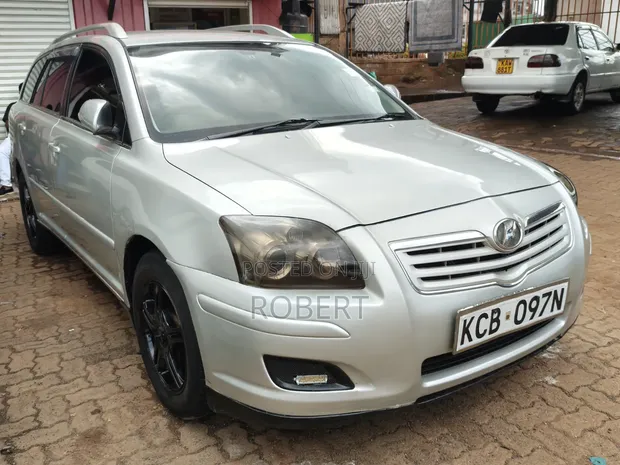 Toyota Avensis 2008 Nyeusi - 1