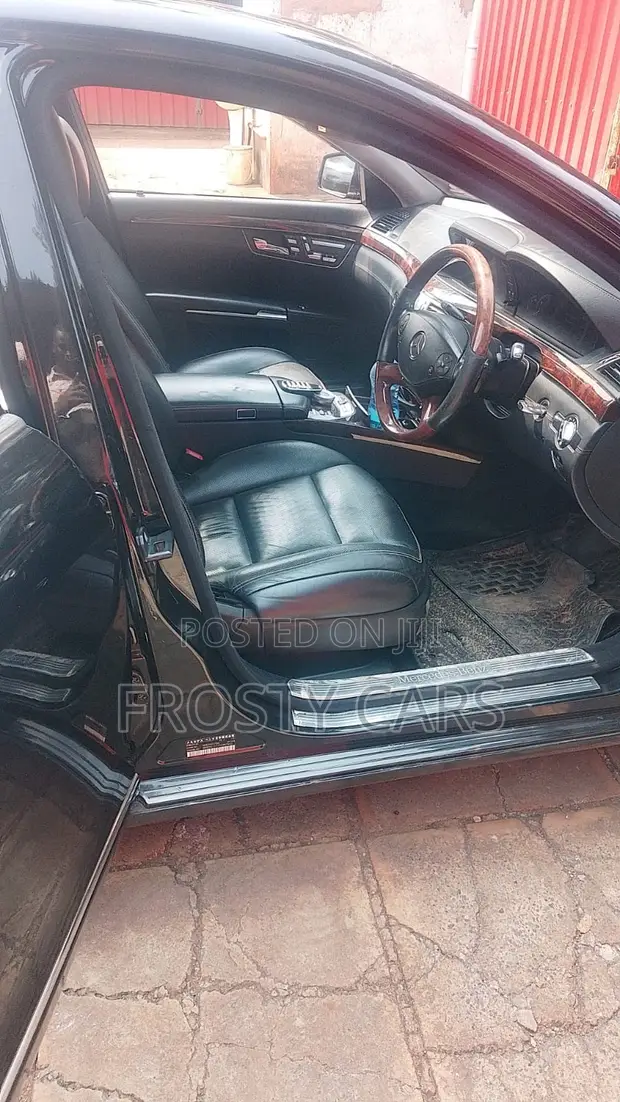 Mercedes-Benz S-Class S 500 BlueEFFICIENCY (W221) 2012 Nyeusi - 1