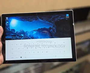 Microsoft Surface Pro 7 12.3" Intel Core i5 8GB RAM 256GB SSD