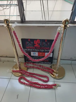 Gold & Red Stanchions (1 Meter Wide)