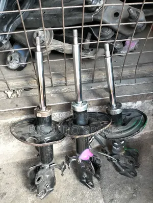 Toyota Prius Front Shocks (Zilizotumika)