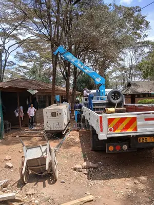 Kodi ya Lori la Flatbed lenye Winchi na Crane