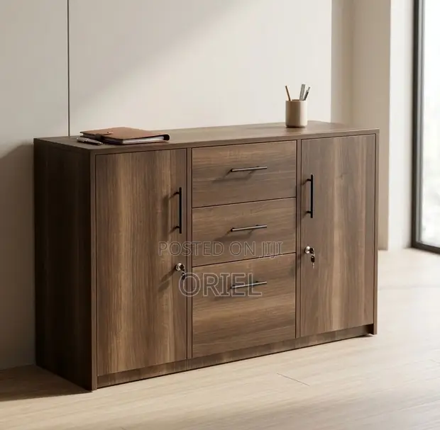 Wooden 2-Door Filing Credenza yenye 3 Drawers - 1
