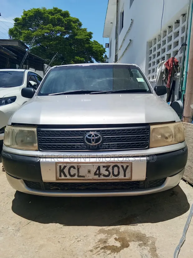 Toyota Probox 2015 Nyeusi - 1
