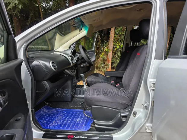 Nissan Note 2012 Silver - 1