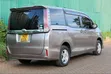 Toyota Noah 2018 Kijivu - 2