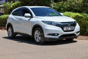 Honda Vezel 2017 White