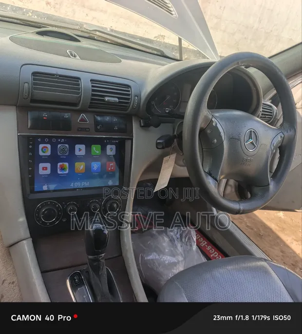 Mercedes-Benz 9-inch Android Radio with CAN-bus and Console - 1