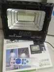 JSOT 200W Solar LED Floodlight Inayochajiwa - 1
