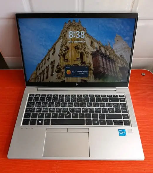 Laptop HP EliteBook 840 G8 - Core i5, 8GB RAM, 256GB SSD - 1