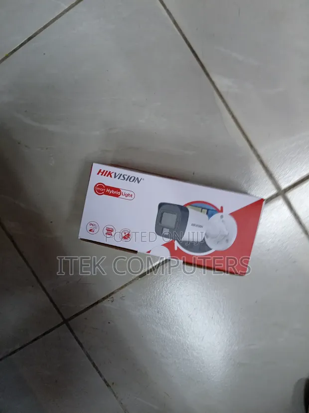 Kamera ya 2MP Hikvision ColorVu Smart Hybrid Light - 1