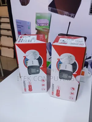 Kamera ya Nje ya Hikvision ColorVu 2MP na Smart Hybrid Illumination