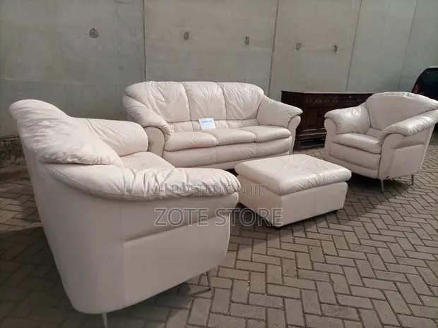 Nicoletti 6-Seater Italian Leather Sofa na Ottoman - 1