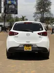 Mazda Demio 2018 Nyeupe - 2