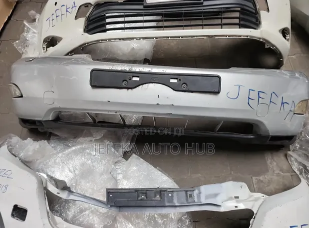 Toyota Harrier 240 Bumper ya Mbele (Iliyorudishwa) - 1