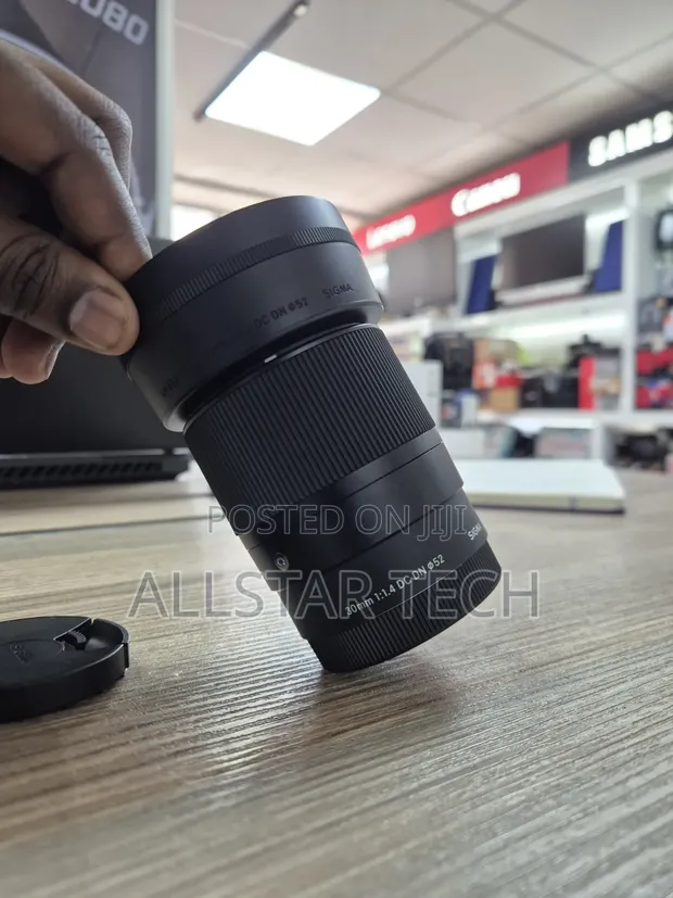 Sigma 30mm F/1.4 DC DN Contemporary Lens (Sony E) - 1