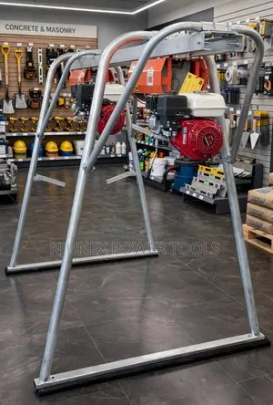 Iori Italy 1-Tonne Petrol Concrete Hoist (DS1000)