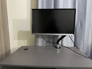 Samsung Monitor ya Inch 27 ya 2K
