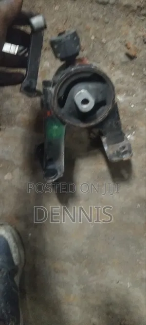 Gear Mounting ya Toyota Vanguard Iliyotumika