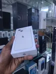 Apple iPhone 13 256GB Mpya Nyeupe - 2