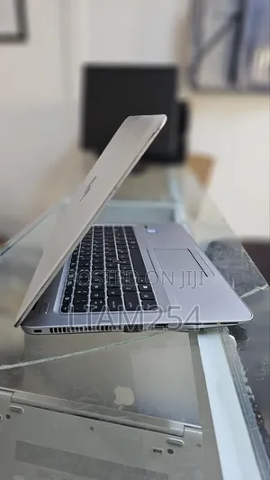 Laptop HP EliteBook 840 G3 - Core i5, 8GB RAM, 256GB SSD