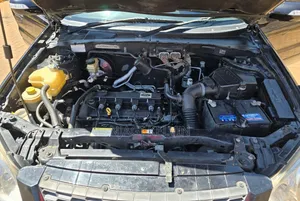 Ford Escape XLT 2011 Nyeusi