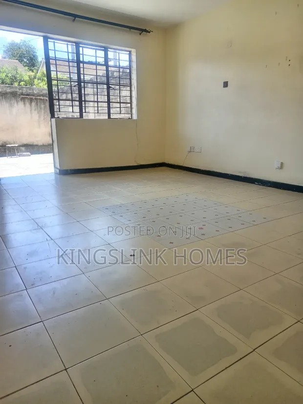 Maisonette ya Vyumba 3 vya Kulala Madaraka, Nairobi West - Pangishwa - 1