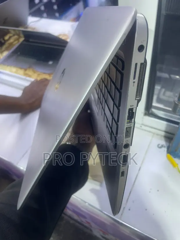 HP EliteBook 840 G3 Laptop - Core i5, 8GB RAM, 256GB SSD - 1