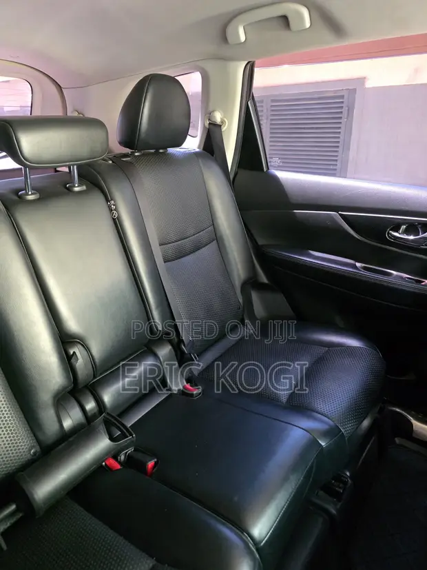 Nissan X-Trail SV Premium 2014 Black - 1