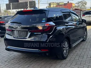 Honda Shuttle 1.5 Hybrid 2WD 2019 Black